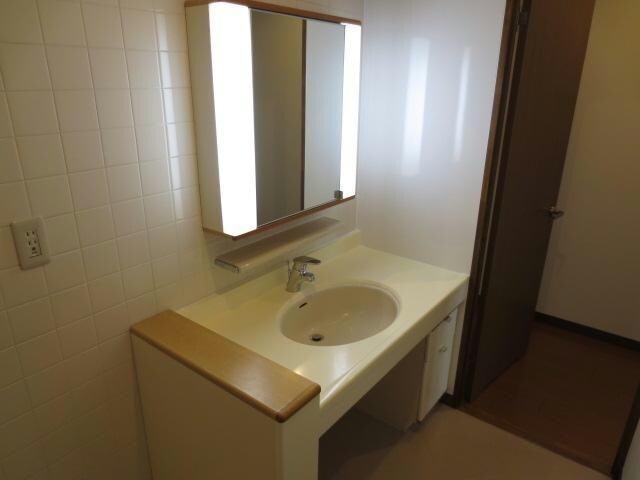 翆松ハイツの物件内観写真