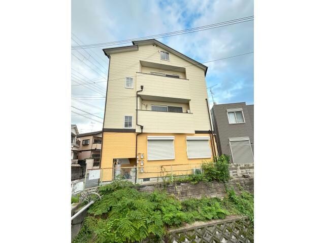 私市ハイツの物件外観写真