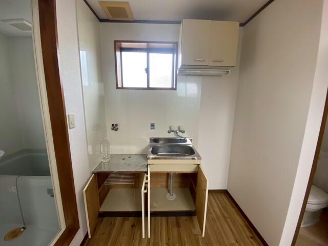 シャンローズ東香里2の物件内観写真