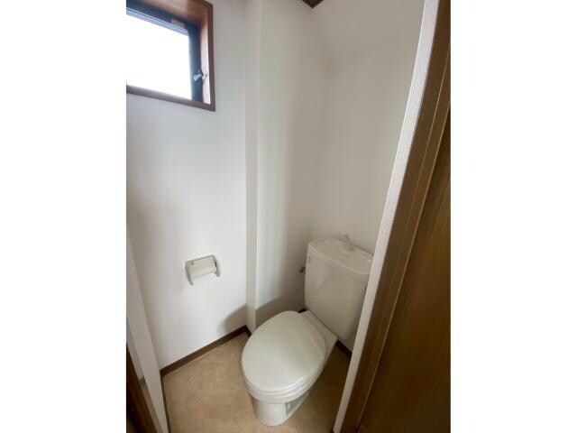 シャンローズ東香里2の物件内観写真