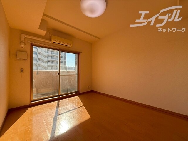 オーキッドレジデンス塚本の物件内観写真