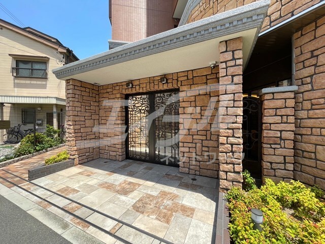 プレジオ十三の物件外観写真