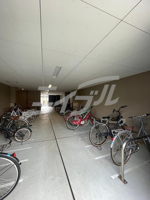 プレサンスブルーム東三国の物件外観写真