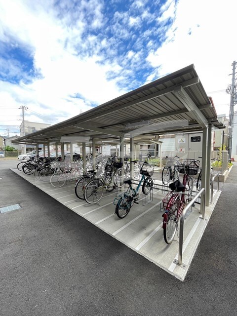 プレサンスブルーム東三国の物件外観写真