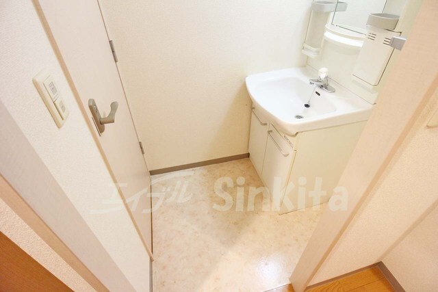 新大阪駅 徒歩8分 9階の物件内観写真