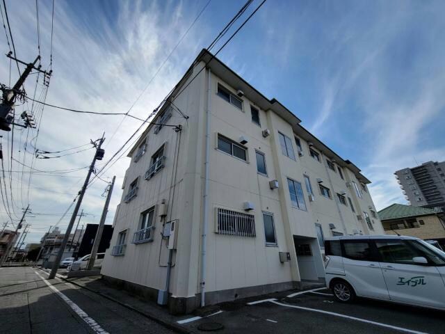 第一ヤジママンションの物件外観写真