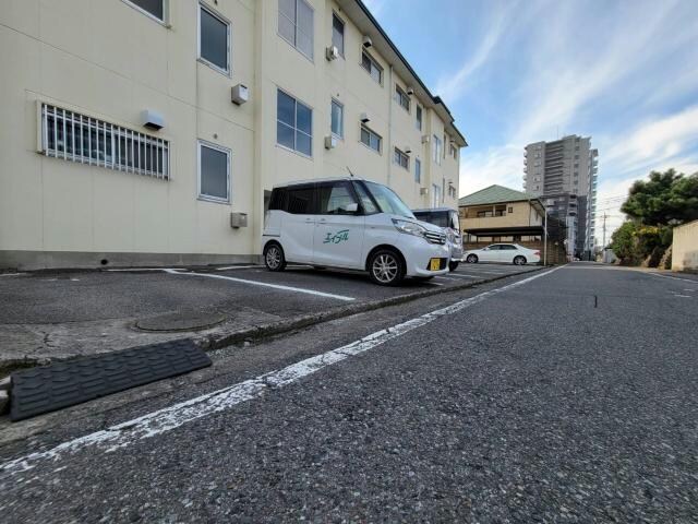 第一ヤジママンションの物件外観写真