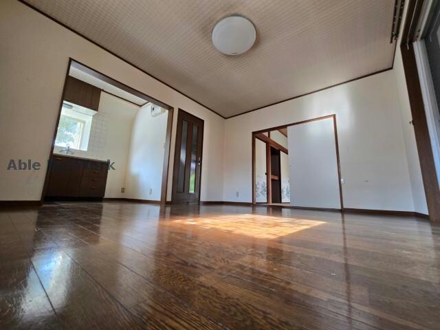 下栗須貸戸建の物件内観写真