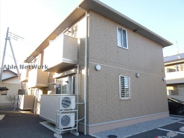 ヴィラオーネストＡの物件外観写真