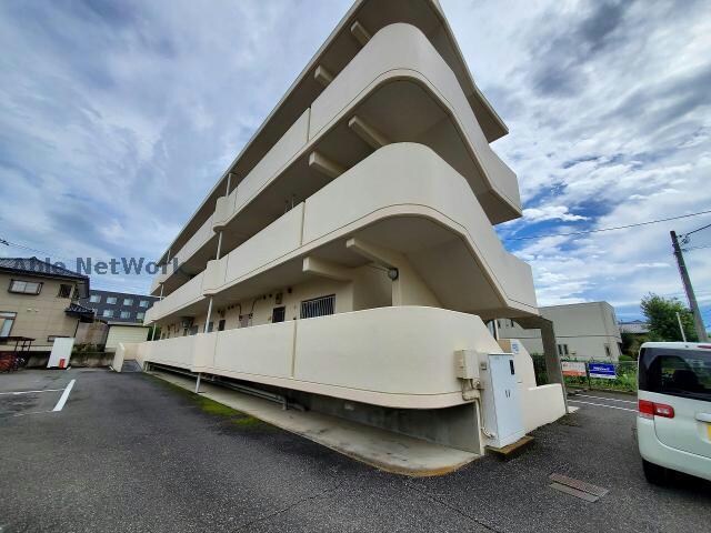 キャトルセゾンⅡの物件外観写真