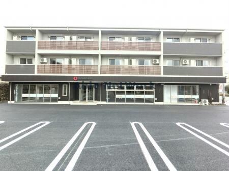 ロイジェントイン前橋の物件外観写真