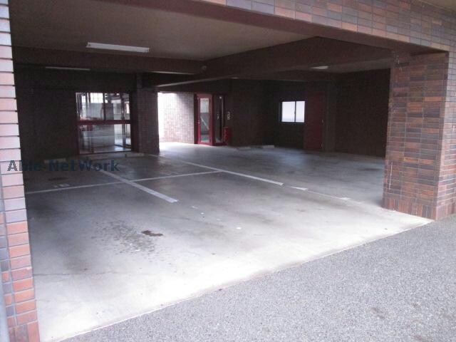 パレス国領の物件外観写真