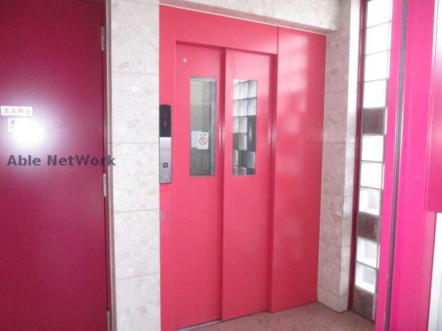 パレス国領の物件外観写真