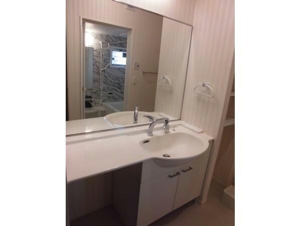 ルミナス　(佐波郡玉村町大字下新田)　の物件内観写真