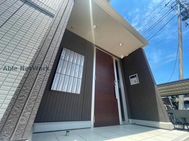 シルキーコートの物件外観写真