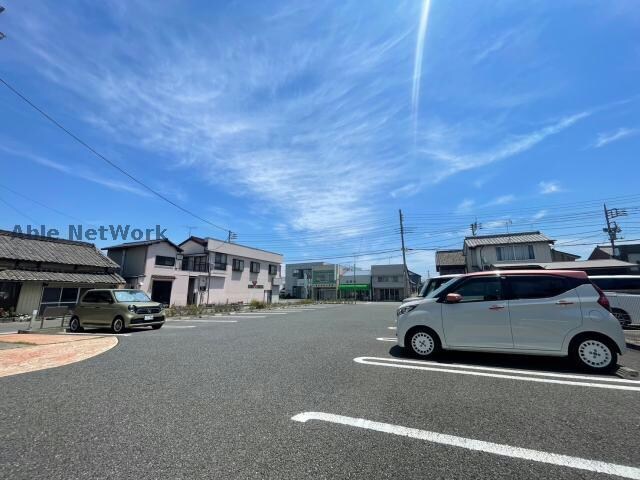 シルキーコートの物件外観写真