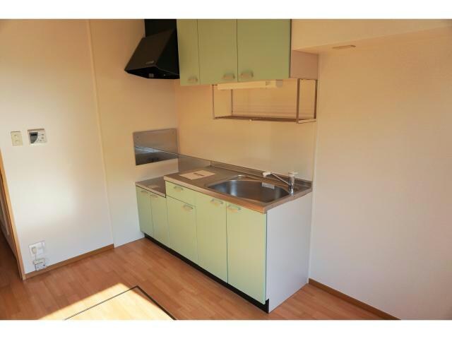 サージ　Aの物件内観写真