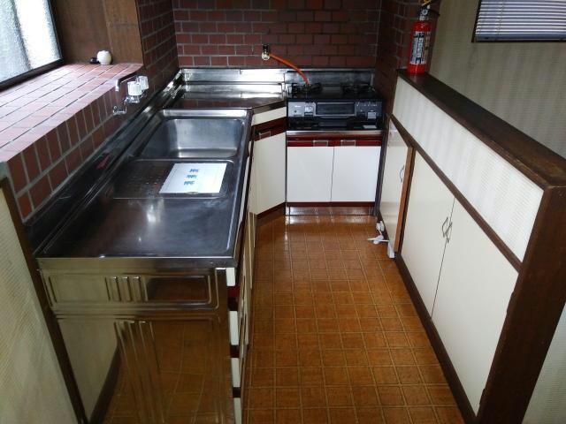 鼻高町貸住宅の物件内観写真