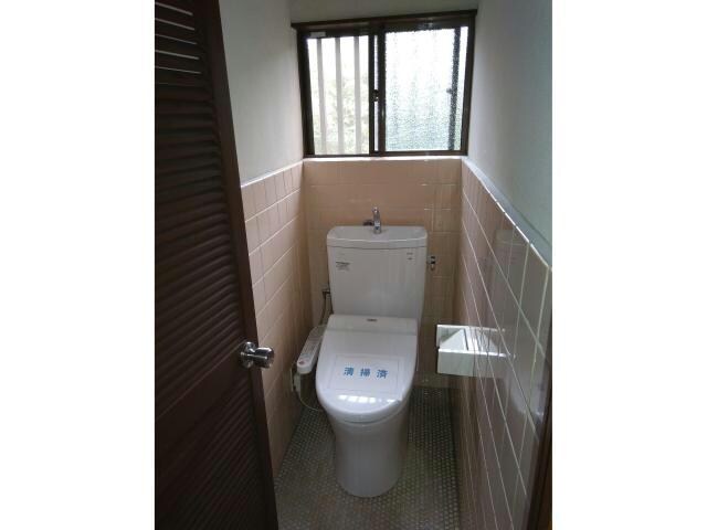 鼻高町貸住宅の物件内観写真