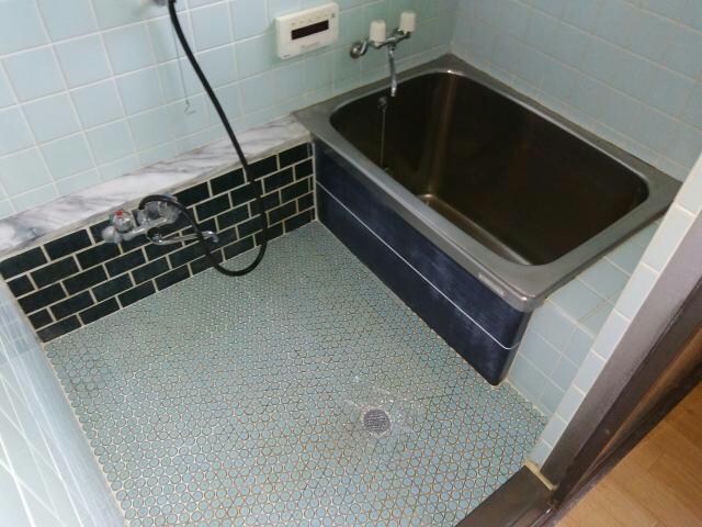 鼻高町貸住宅の物件内観写真