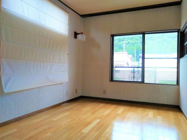 鼻高町貸住宅の物件内観写真