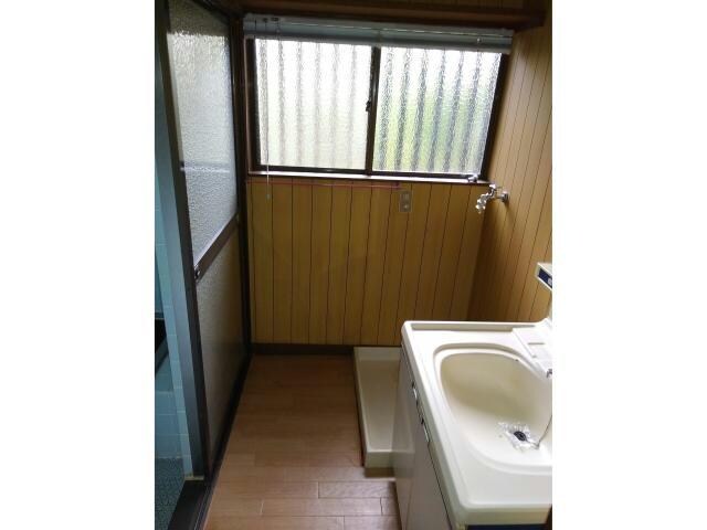 鼻高町貸住宅の物件内観写真