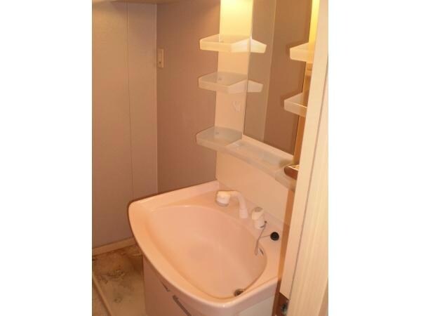 ヴィラ南雲Ａ/Ｂの物件内観写真