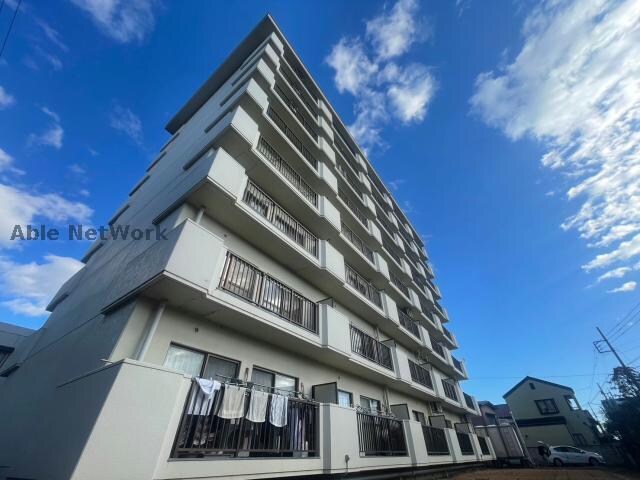 クイーンハイツ静峰の物件外観写真