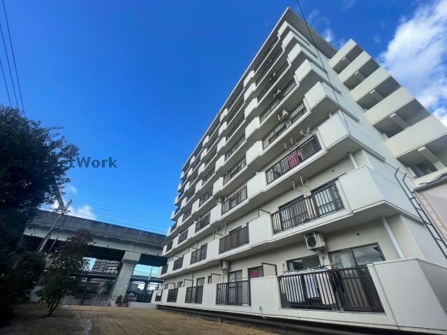 クイーンハイツ静峰の物件外観写真