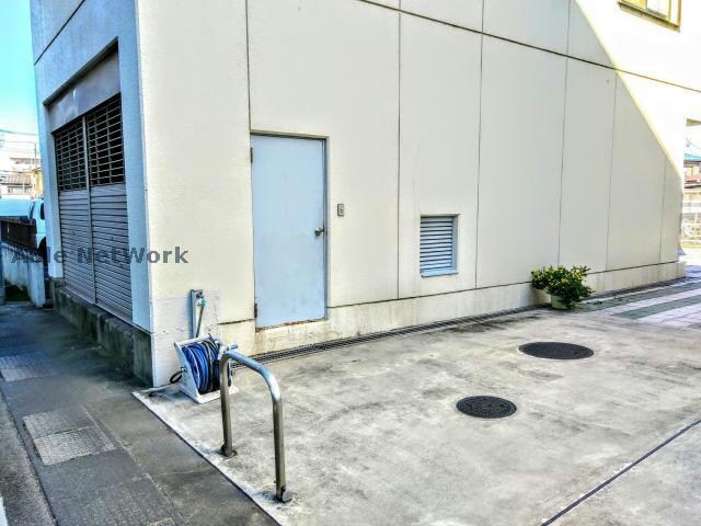 クイーンハイツ静峰の物件外観写真