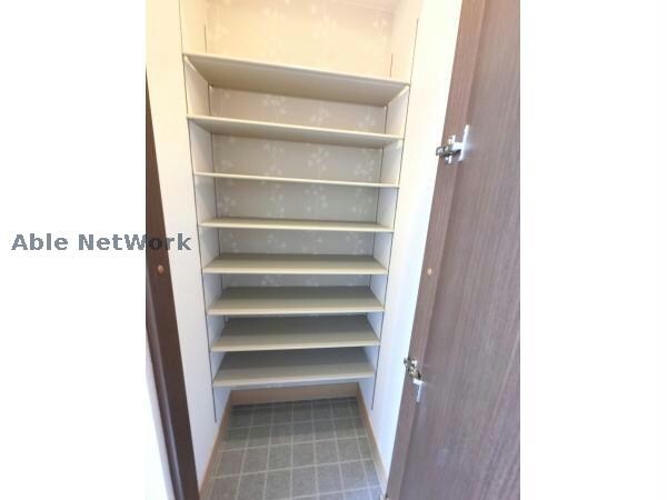 コモド　Ａ・Bの物件内観写真