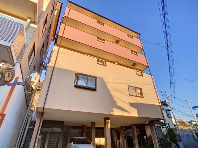 ノワール愛宕山の物件外観写真