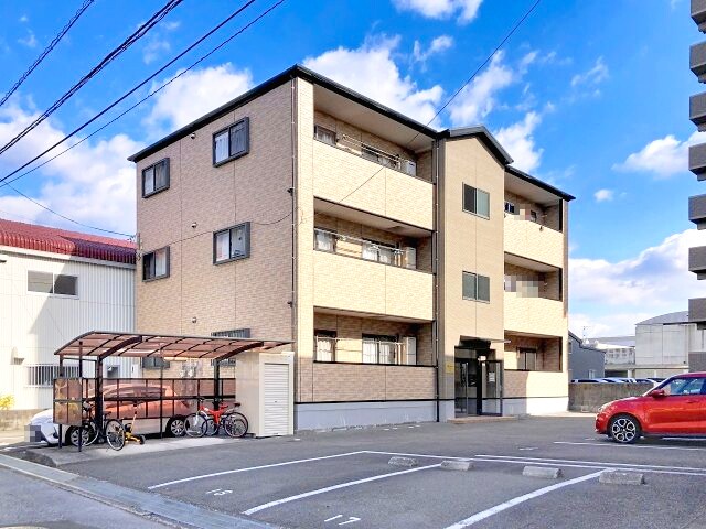 ザジテールの物件外観写真