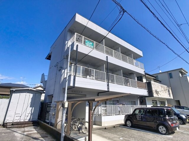 荒川ハイツの物件外観写真