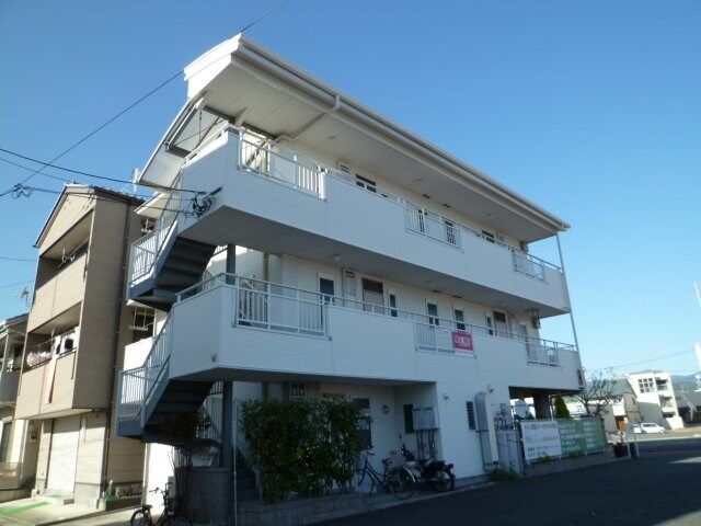 ハイツノウムの物件外観写真