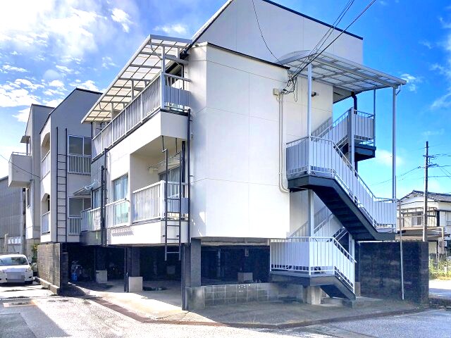 メゾンK＆Nの物件外観写真