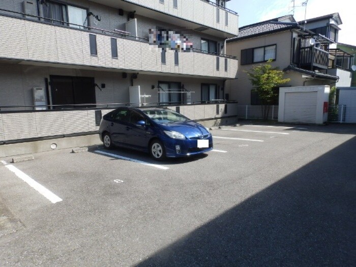 ディアコート札場 A棟の物件外観写真