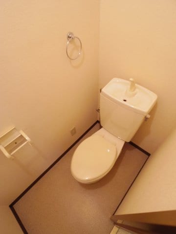 シュマンハウスの物件内観写真