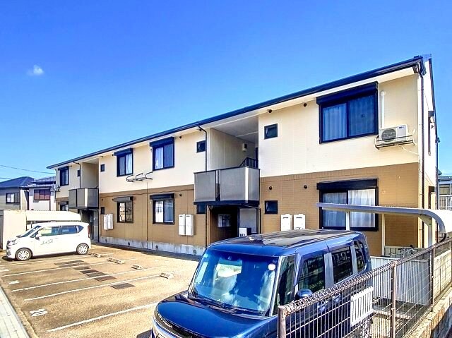 シャンポール Ⅱの物件外観写真