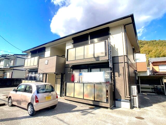 ハイツフルールの物件外観写真