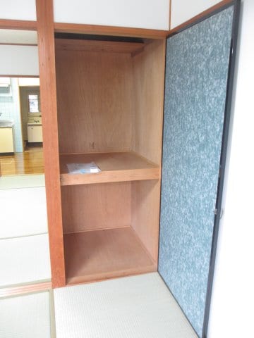 ロイヤル西町の物件内観写真