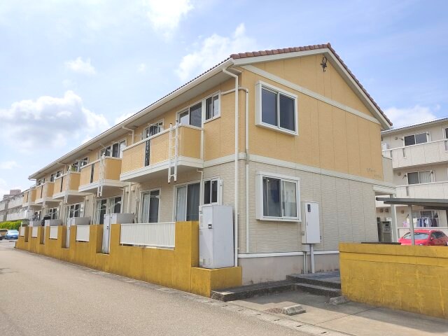 セジュール ﾓﾅﾘｴの物件外観写真