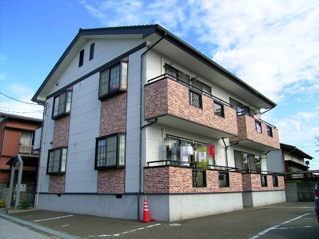 サンハイツ南久万の物件外観写真