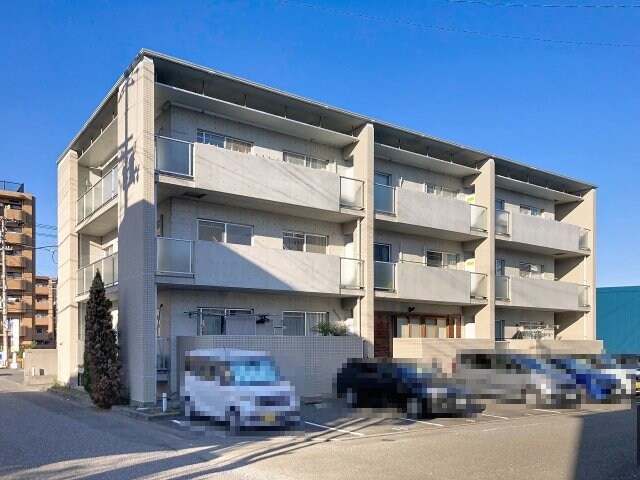 ロイヤルTの物件外観写真