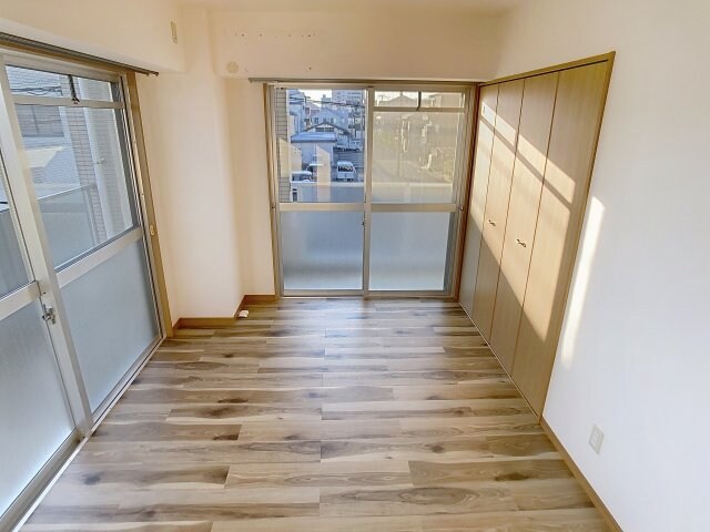 ロイヤルTの物件内観写真