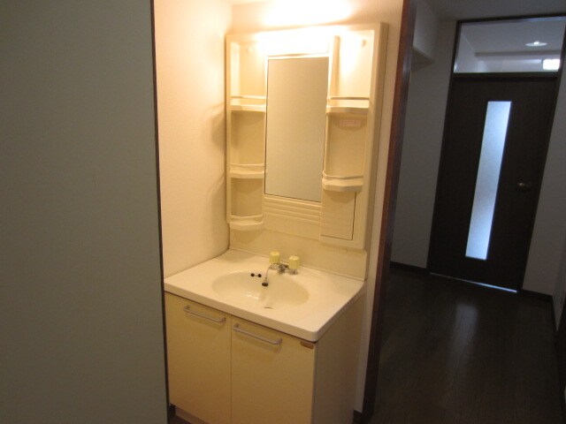 エントランスパークビルの物件内観写真