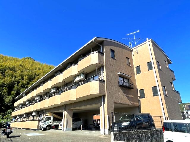 メゾンロンドゥ・トワの物件外観写真