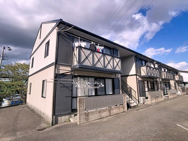 サンマリノ A棟の物件外観写真