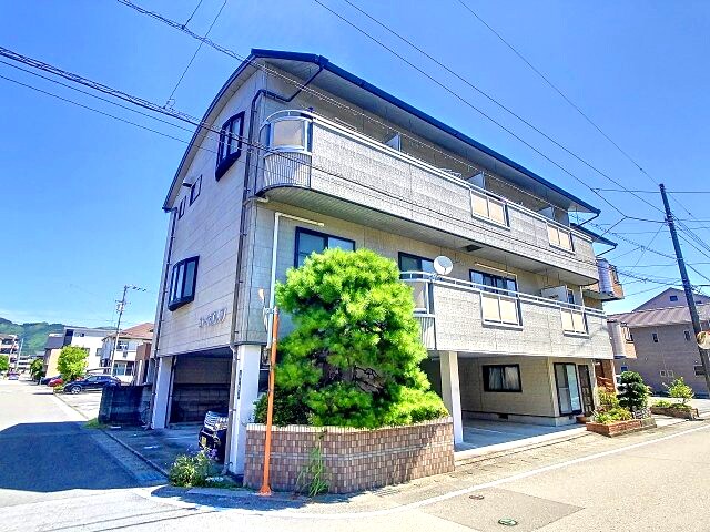 コーポエルフの物件外観写真