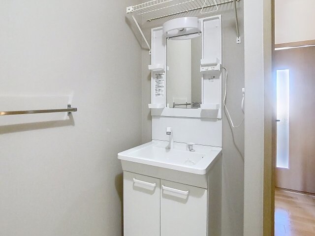 エステート六泉寺 B棟の物件内観写真